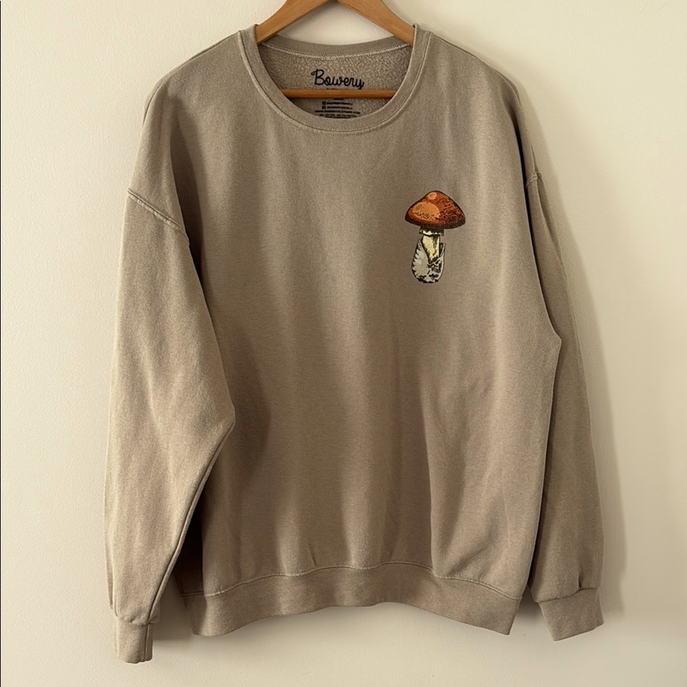 Bowery Supply Co Mushroom Sweatshirt Pullover Crewneck‎ Womens Size XL